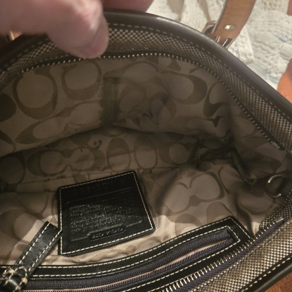 Small Coach Tote - Picture 5 of 5